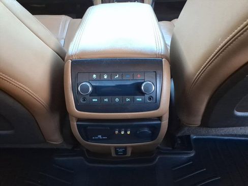 Used 2015 Buick Enclave Leather image 10