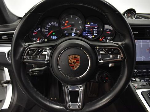 Used 2017 Porsche 911 Carrera 4S image 12