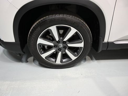 Used 2024 Honda Pilot Touring image 32