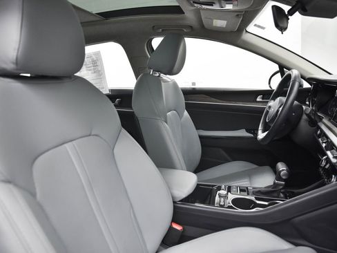 Used 2023 Kia K5 EX image 15