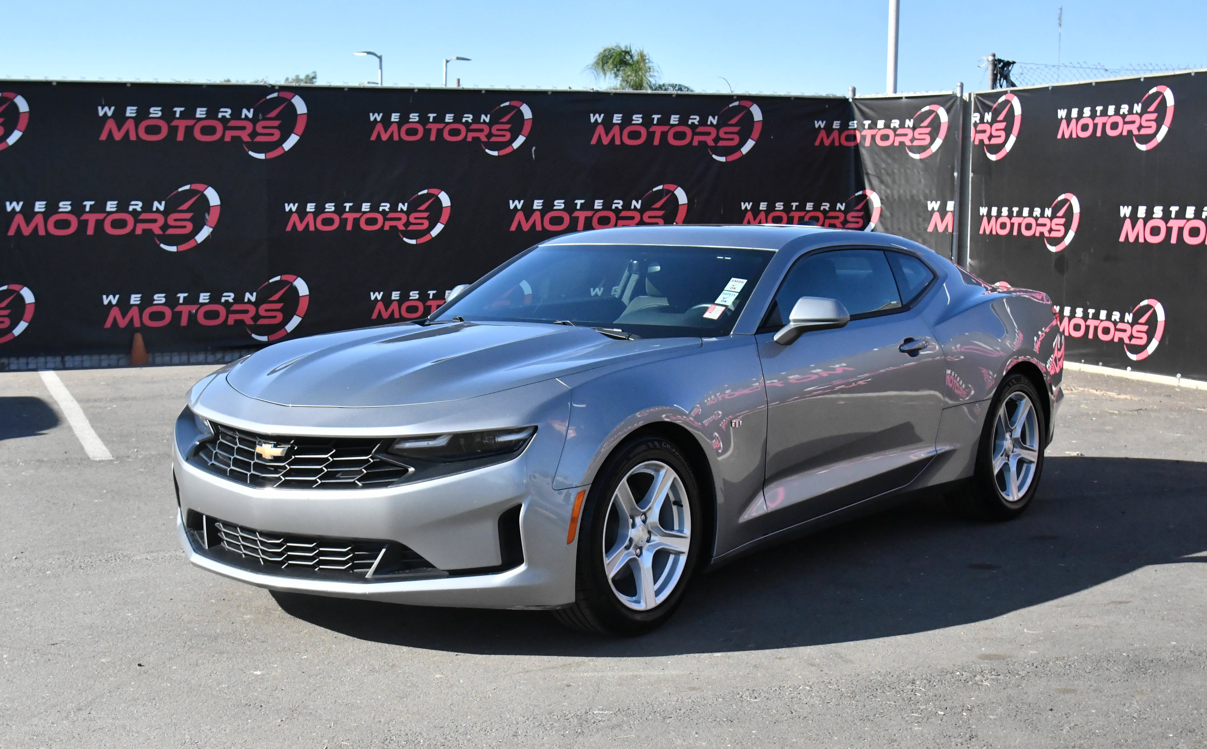 Used 2023 Chevrolet Camaro LT RWD image 3