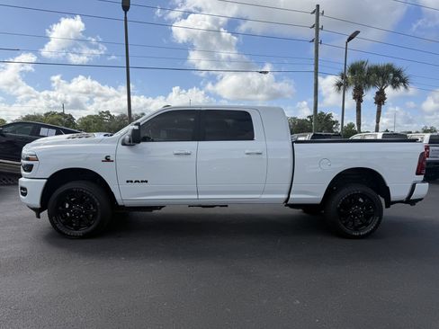 Used 2025 RAM 2500 Laramie w/ Night Edition AWD/4WD image 8