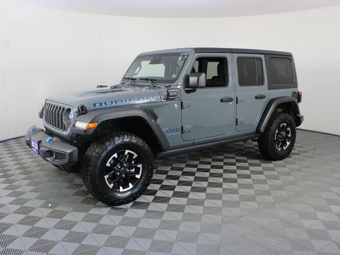 Used 2025 Jeep Wrangler Unlimited Rubicon 4xe AWD/4WD image 2