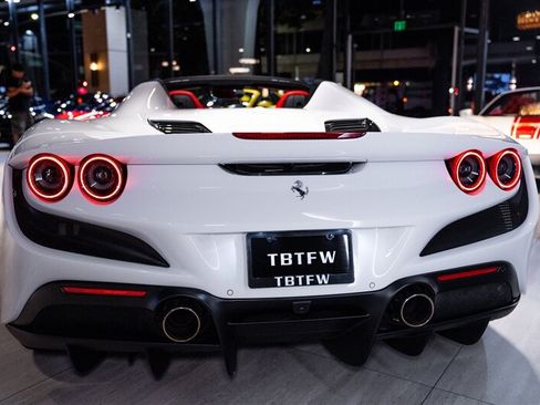 Used 2021 Ferrari F8 Tributo RWD image 26
