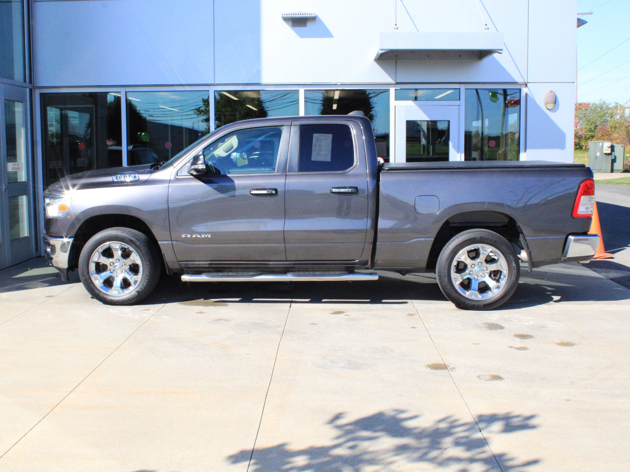 Used 2020 RAM 1500 Big Horn AWD/4WD image 5