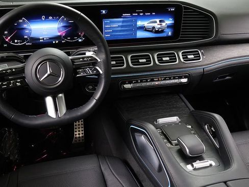 Certified 2026 Mercedes-Benz GLS 450 4MATIC image 17