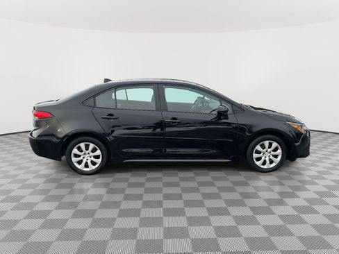 Used 2024 Toyota Corolla LE image 8