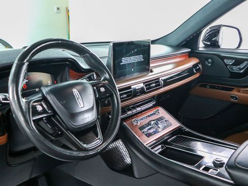 Used 2022 Lincoln Aviator Reserve w/ Equipment Group 201A AWD/4WD image 23