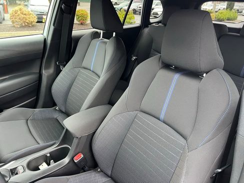 Certified 2024 Toyota Corolla Cross SE w/ Moonroof Package image 14