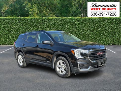 Used 2022 GMC Terrain SLE w/ Driver Convenience Package FWD image 1