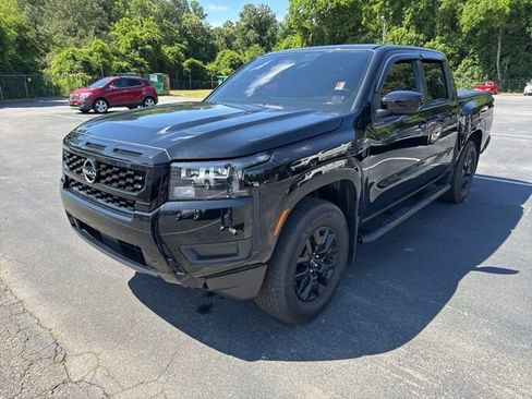 Used 2026 Nissan Frontier SV w/ Tow Package RWD image 1