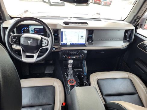 Used 2024 Ford Bronco Wildtrak image 13