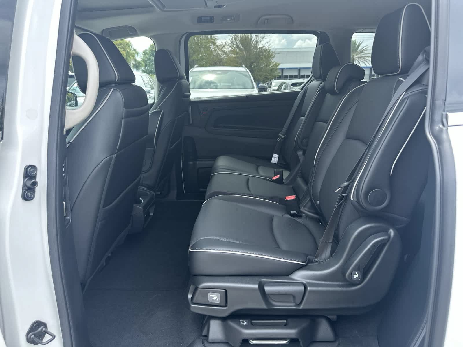 New 2027 Honda Odyssey Elite image 14