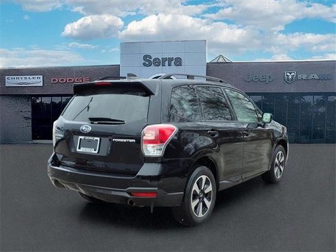 Used 2018 Subaru Forester 2.5i Premium w/ All-Weather Package image 6