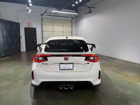 Used 2023 Honda Civic Type R image 7