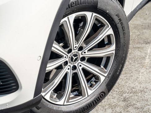 Certified 2026 Mercedes-Benz GLC 300 4MATIC image 11