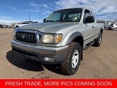Used 2004 Toyota Tacoma PreRunner image 1