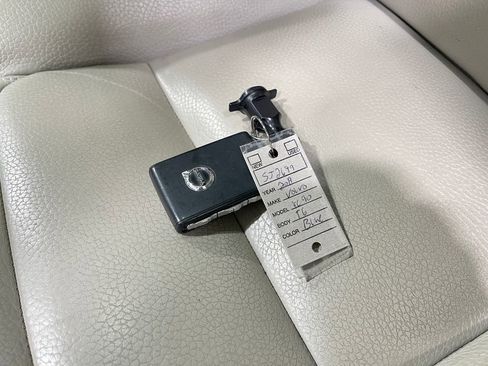 Used 2019 Volvo XC90 T6 Momentum image 40