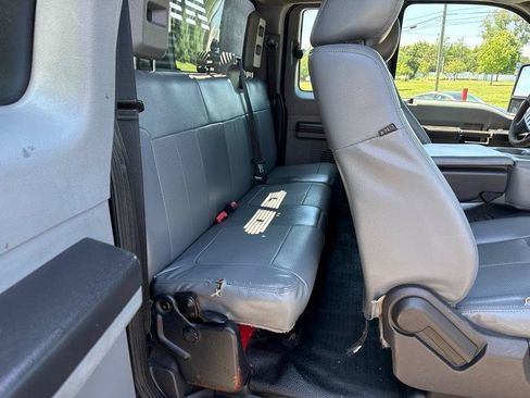 Used 2015 Ford F550 4x4 SuperCab Super Duty image 9