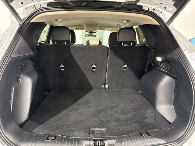 Used 2020 Ford Escape SEL FWD image 10