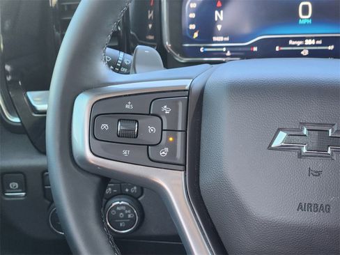 Used 2025 Chevrolet Silverado 1500 LT Trail Boss w/ Convenience Package II image 26