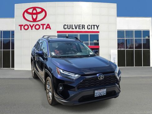 Used 2023 Toyota RAV4 XLE Premium FWD image 1