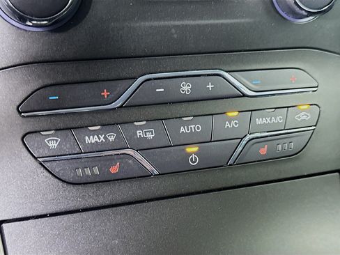 Used 2020 Ford Edge SEL w/ Convenience Package FWD image 23