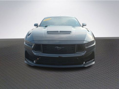 Used 2024 Ford Mustang Dark Horse image 3