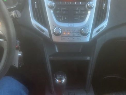 Used 2017 GMC Terrain SLE image 7
