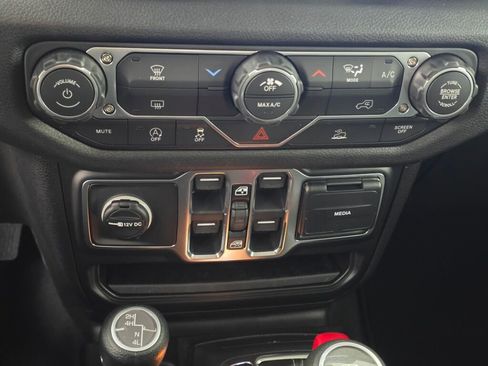 New 2026 Jeep Gladiator Sport image 24