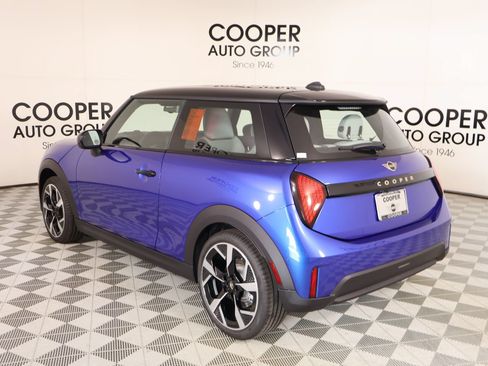 New 2026 MINI Cooper 2-Door Hardtop FWD image 21