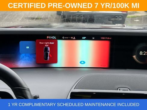 Certified 2024 Lincoln Nautilus Premier AWD/4WD image 13