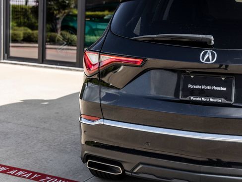 Used 2022 Acura MDX SH-AWD w/ Technology Package image 11