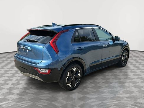 Used 2023 Kia Niro Wave w/ Wave Preserve Package FWD image 5