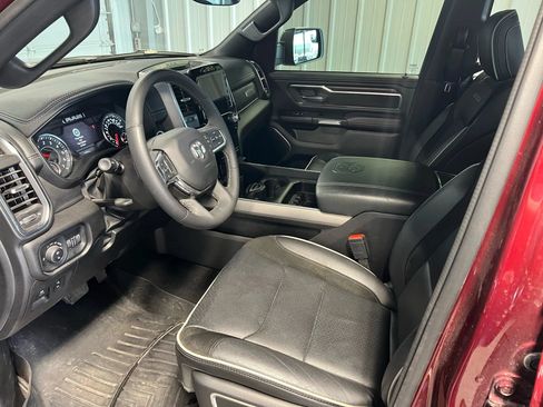 Used 2025 RAM 1500 Laramie AWD/4WD image 7