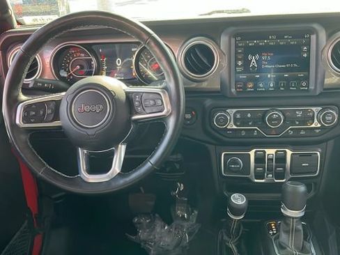 Used 2021 Jeep Gladiator Overland w/ Uconnect 4C Nav & Sound Group AWD/4WD image 4
