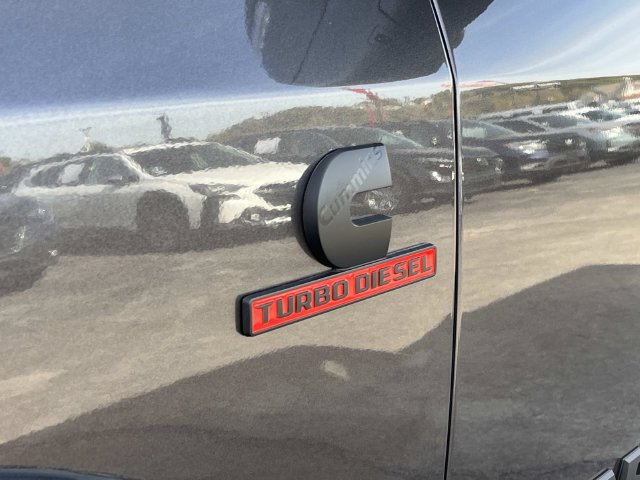 New 2027 RAM 2500 Laramie AWD/4WD image 13