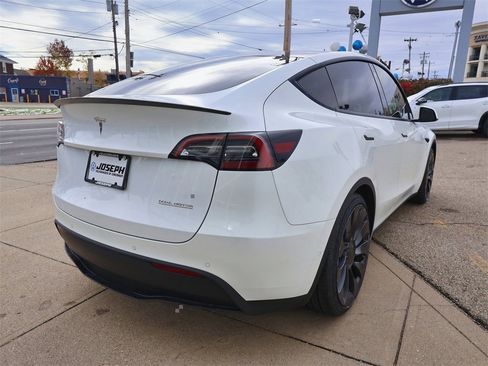 Used 2021 Tesla Model Y Performance image 4