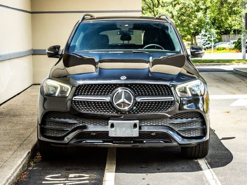 Used 2020 Mercedes-Benz GLE 350 4MATIC w/ AMG Line Exterior image 2