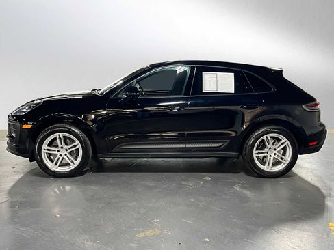 Used 2024 Porsche Macan image 12