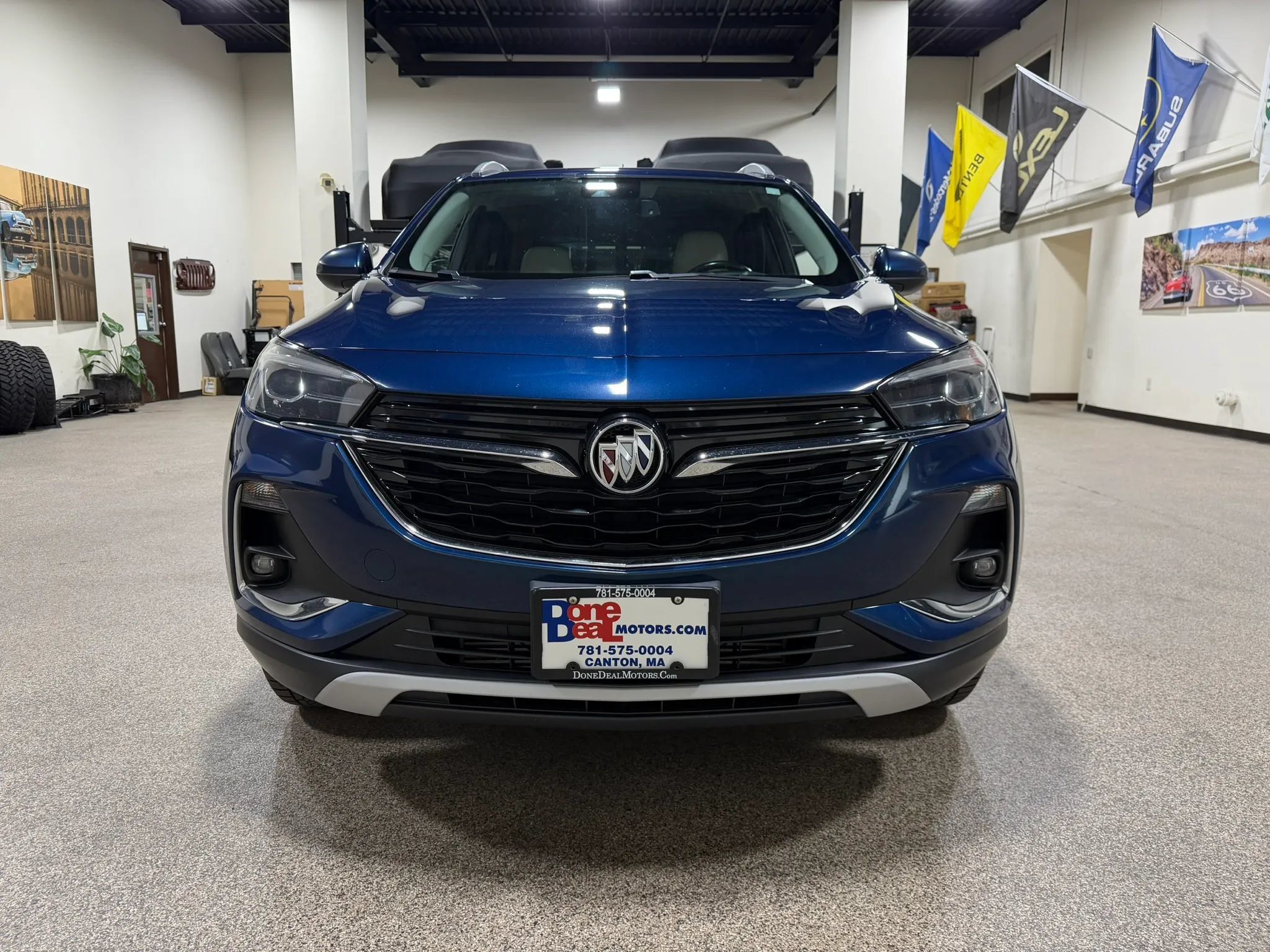Used 2021 Buick Encore GX Essence AWD/4WD image 2