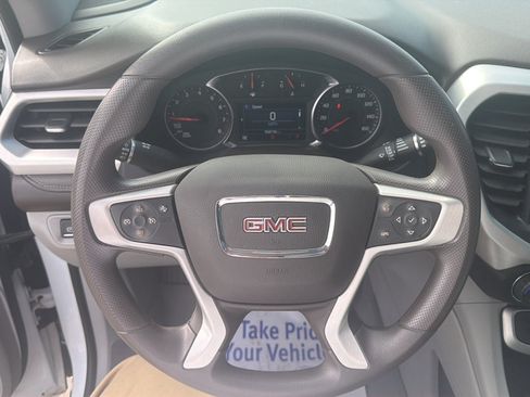 Used 2021 GMC Acadia SLE w/ Driver Convenience Package FWD image 9