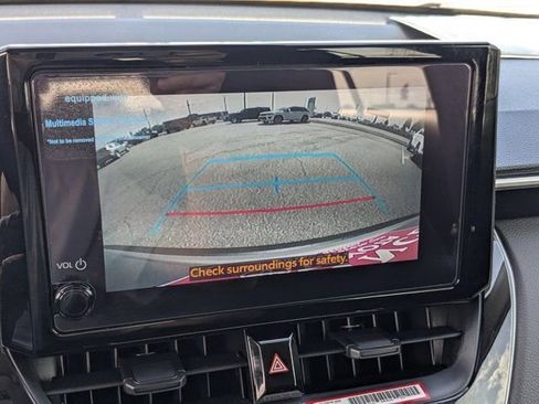 Used 2024 Toyota Corolla Cross LE FWD image 20