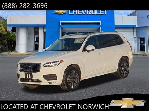 Used 2022 Volvo XC90 T5 Momentum w/ Climate Package image 1
