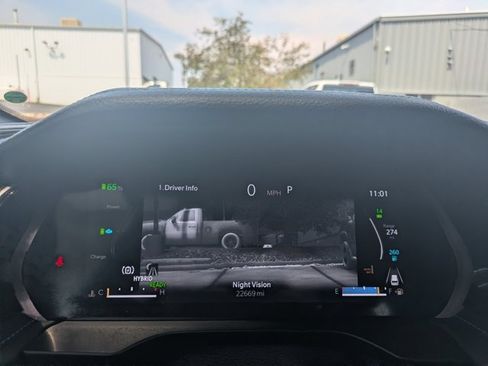 Used 2023 Jeep Grand Cherokee Trailhawk w/ Advanced Protech Group II AWD/4WD image 11