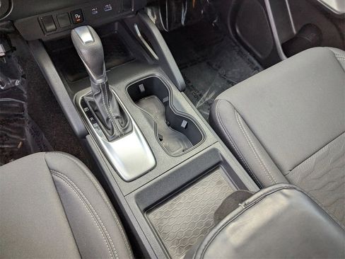 Used 2022 Nissan Frontier SV w/ Technology Package image 28