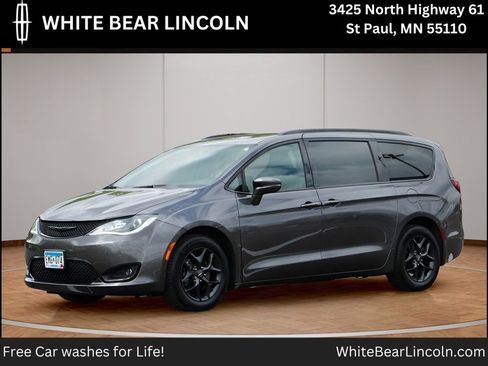 Used 2020 Chrysler Pacifica Limited w/ S Appearance Package FWD image 1
