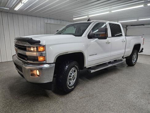 Used 2018 Chevrolet Silverado 2500 LT w/ LT Fleet Convenience Package AWD/4WD image 4