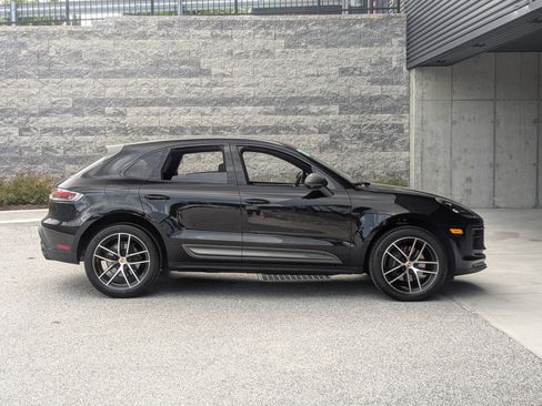 Certified 2023 Porsche Macan Turbo AWD/4WD image 8