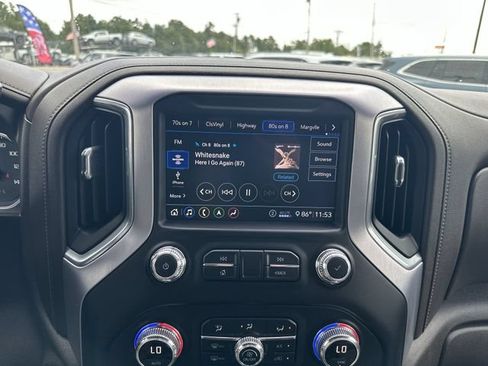 Used 2020 GMC Sierra 1500 SLT RWD image 11